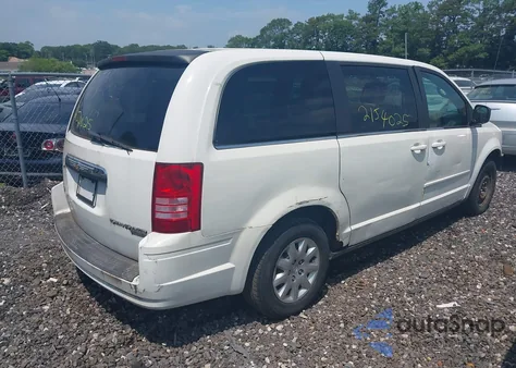2009 Chrysler Town & Country Lx z USA, uszkodzony, nr VIN 2A8HR44E09R560473